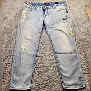SILVER Boyfriend Super Stretch Jeans Women’s 34x25* (Read) Floral Stitch Denim